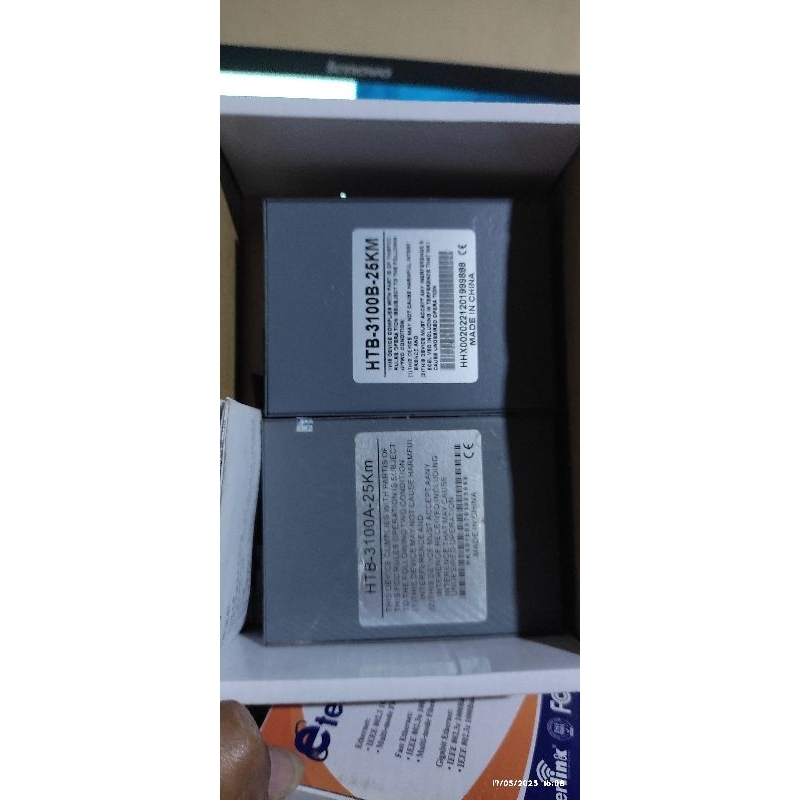 NETLINK HTB 3100 Fiber Optical Media Converter RJ45 25KM 10/100M  HTB 3100 B +  adaptor Bekas
