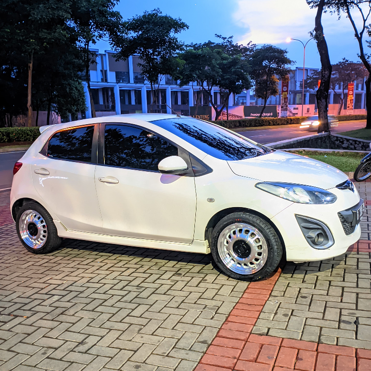 velg kaleng mobil mazda2 warna silver r16 hsr bsi terbaru ring 16 pcd 4X100