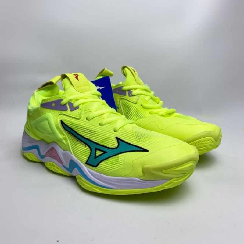 SEPATU VOLI MOMENTUMM 3 LOW / Sepatu voli murah / sepatu voli cewek