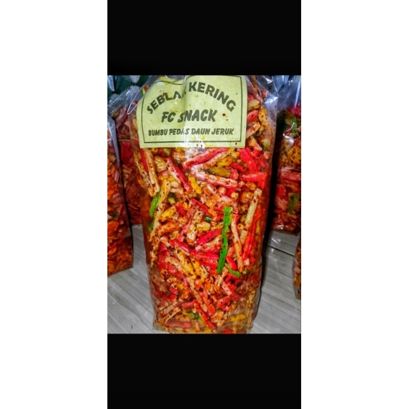 

seblak kering as beton kerupuk jaat pedas daun jeruk isi 250gr