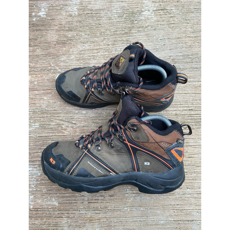 Sepatu gunung second K2
