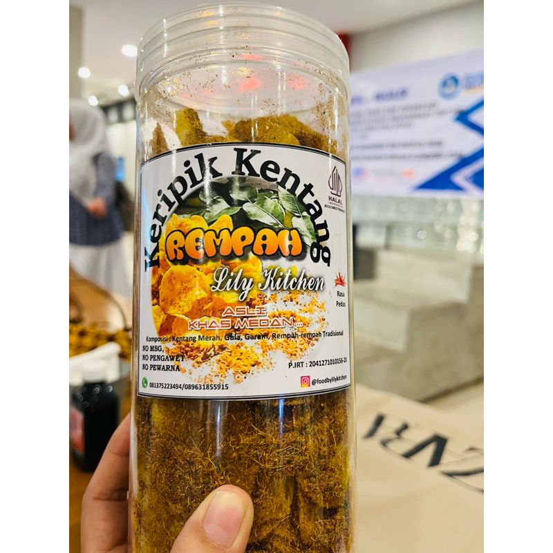 

keripik kentang rempah pedas uk toples 1000 ml