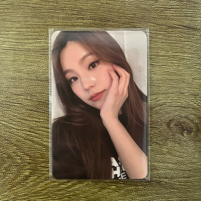 Photocard yeji itzy checkmate benefit ktown