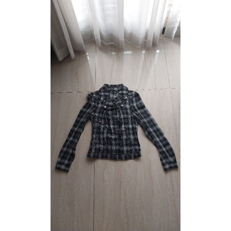 Preloved Baju Guess Wanita