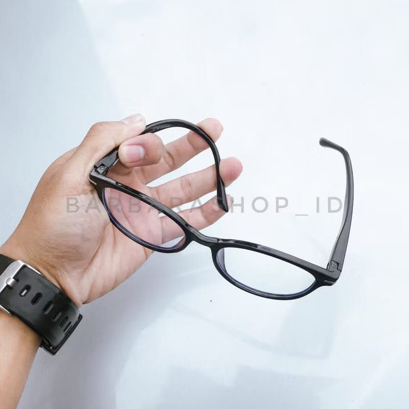 kacamata minus tinggi