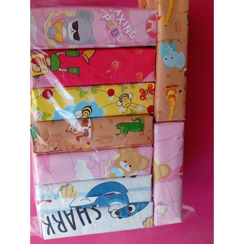 

Kotak kado kadoan Berhadiah 10's