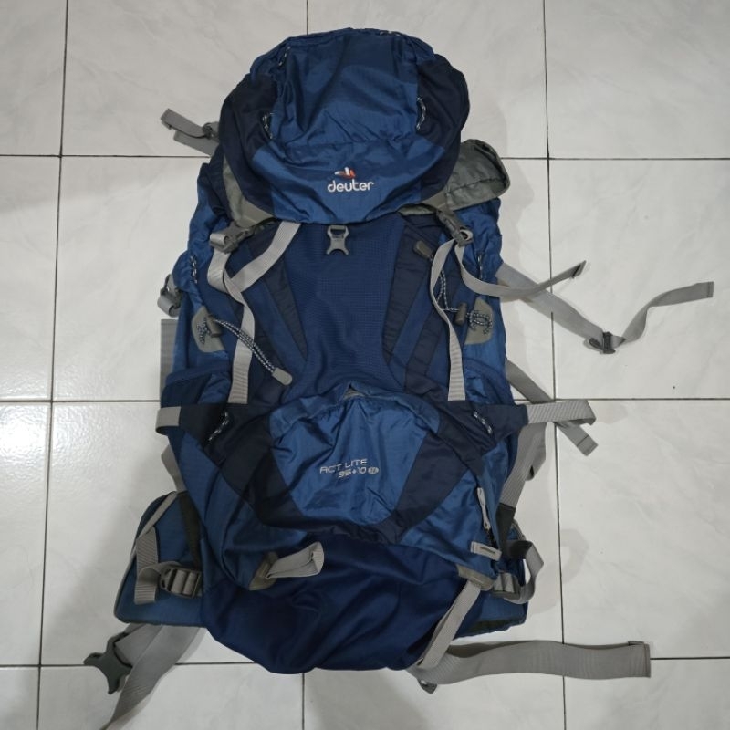 Deuter ACT Lite 35+10 SL