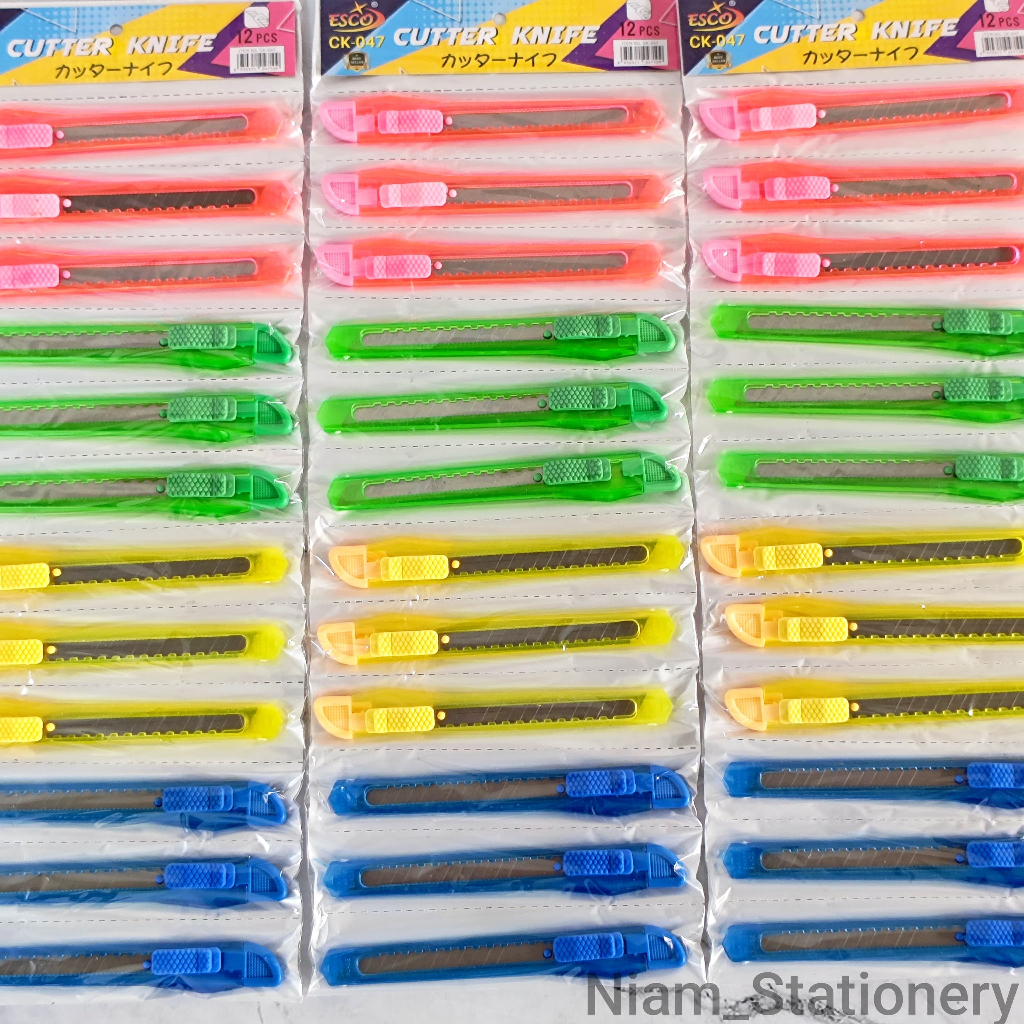 

SATU RENTENG ( 12 PCS ) Kater Kecil Cutter Kecil Murah