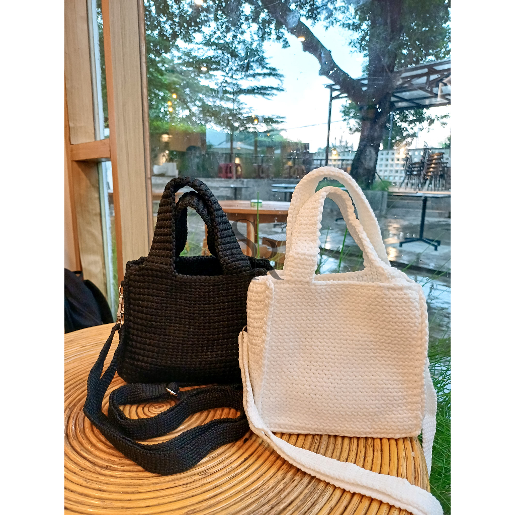 SR Official Amelia Bag Rajut/Tas Sling Bag Mini