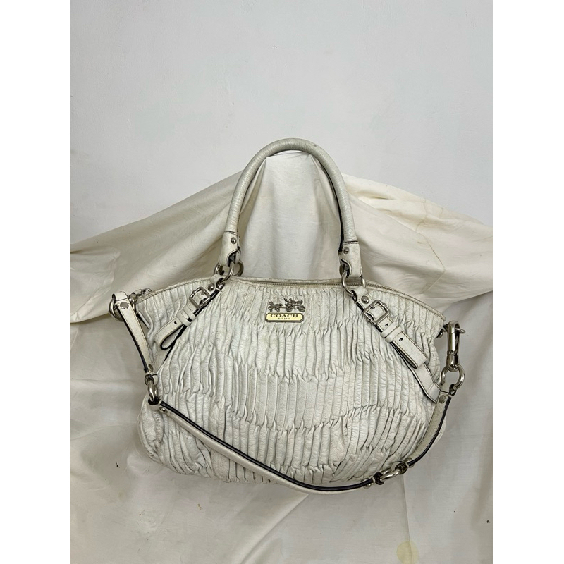 [PRELOVED]