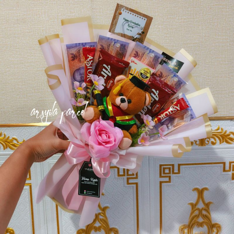 

Buket Wisuda