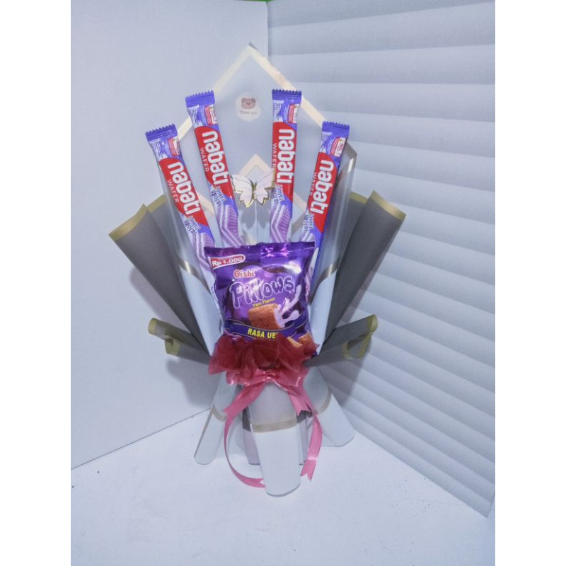 

buket Snack murah edisi isian warna ungu