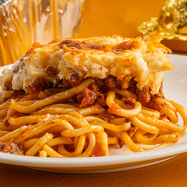 

Xmaster Baked Spaghetti Brulee with Homemade Bolognese and Bechamel Sauce