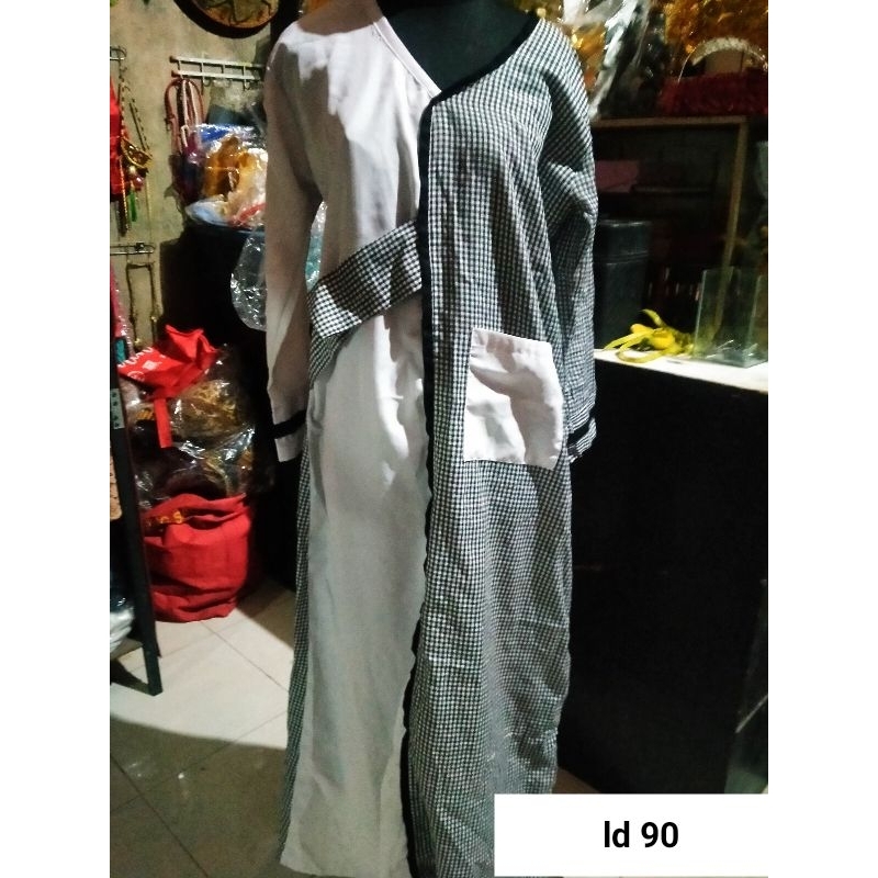 gamis putih kotak2