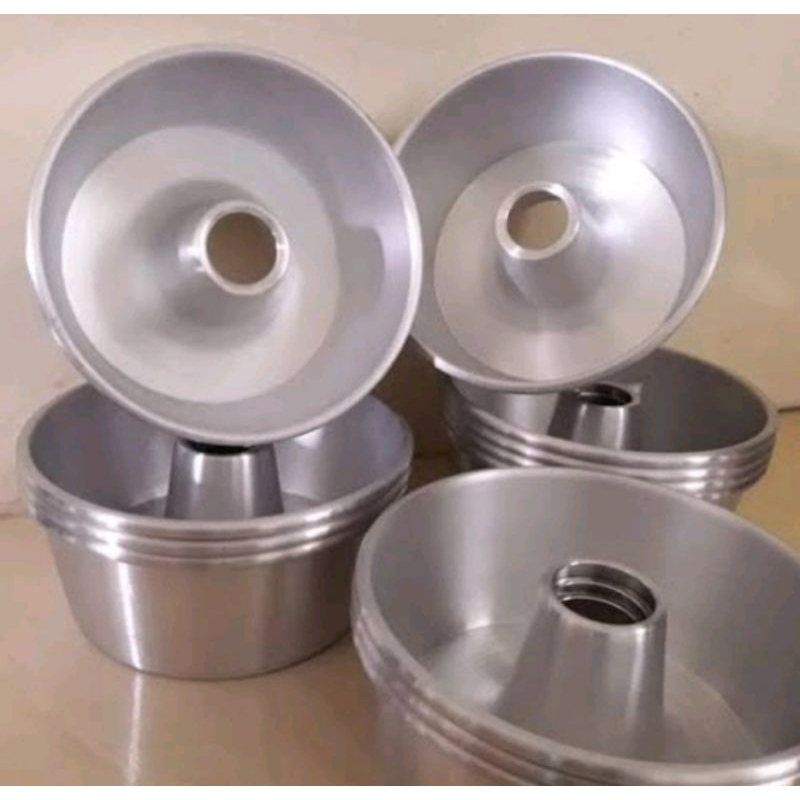 

Loyang bolu Tulban pres tanpa sambungan