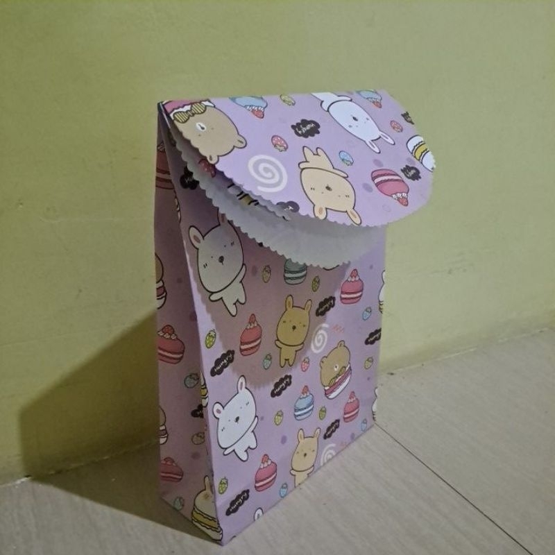 

Bungkus Kado / Kertas Kado / Kantong Kado