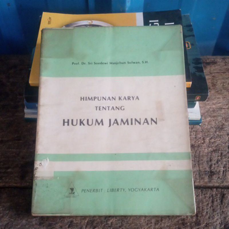 original antik Himpunan Karya tentang Hukum Jaminan oleh Prof Dr Sri Soedewi Liberty