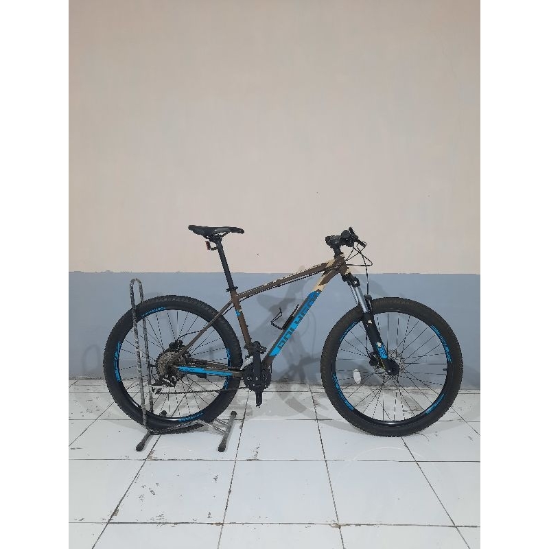 POLYGON PREMIER 4 TAHUN 2022