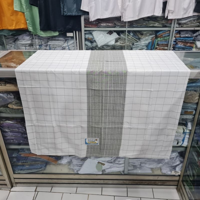 Sarung Tenun Lina Motif Putih Polos Kotak Model Jadul