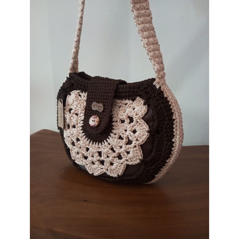 tas rajut bulat wanita handmade