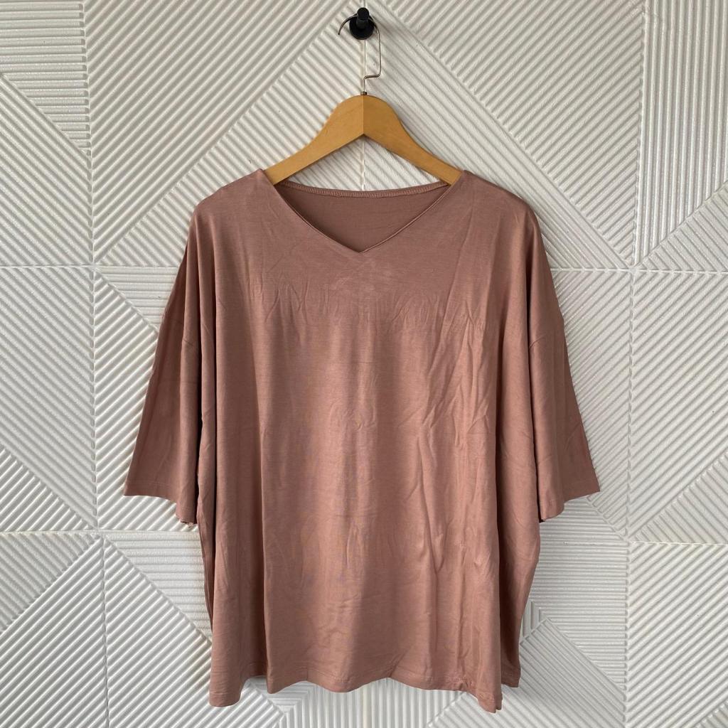 Atasan Kaos Jumbo Big Size LD 140 / Kaos Vneck Wanita Oversize / Pakaian Wanita / Blouse Super Jumbo