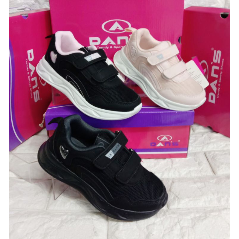 Sepatu sport fashion/sekolah DANS LUNEVA Original
