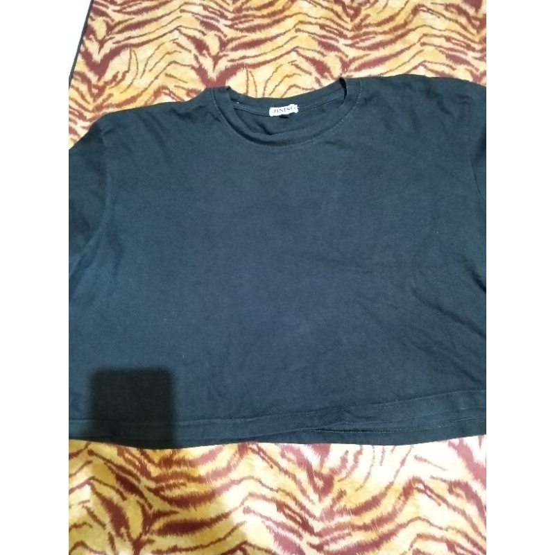 baju crop jiniso