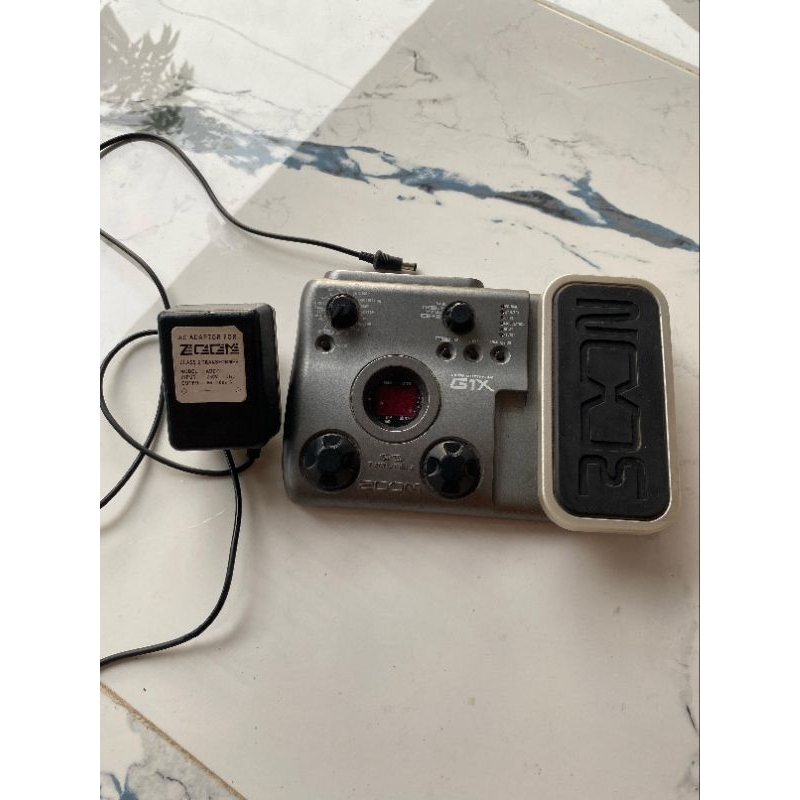 Efek Gitar Zoom G1X