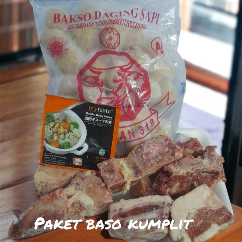 

Paket baso kumplit dengan tulangan dan bumbu kuah