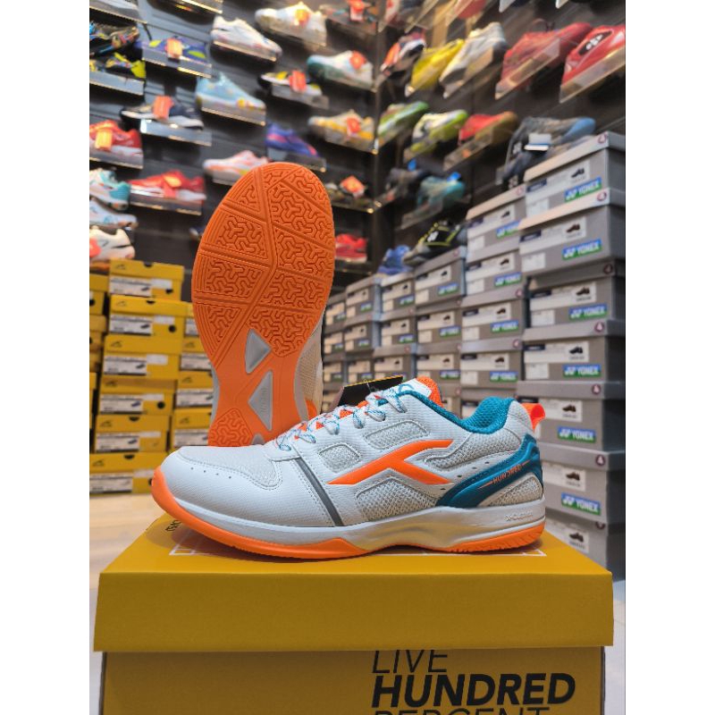 sepatu badminton HUNDRED BLAST FREE KAOS KAKI Sepatu badminton pria wanita original