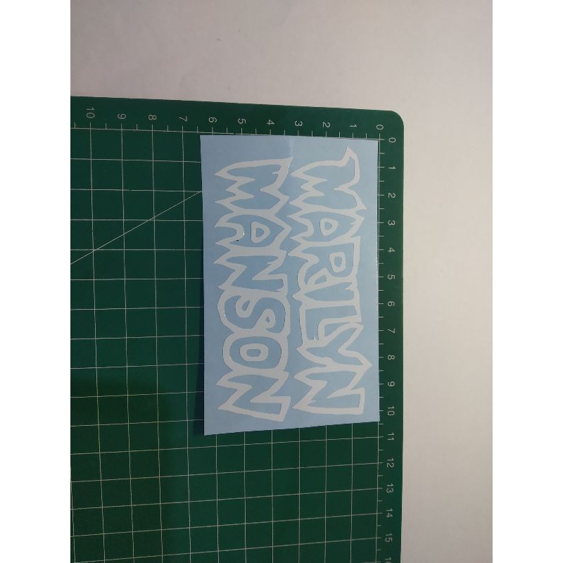 

stiker cutting Marilyn manson