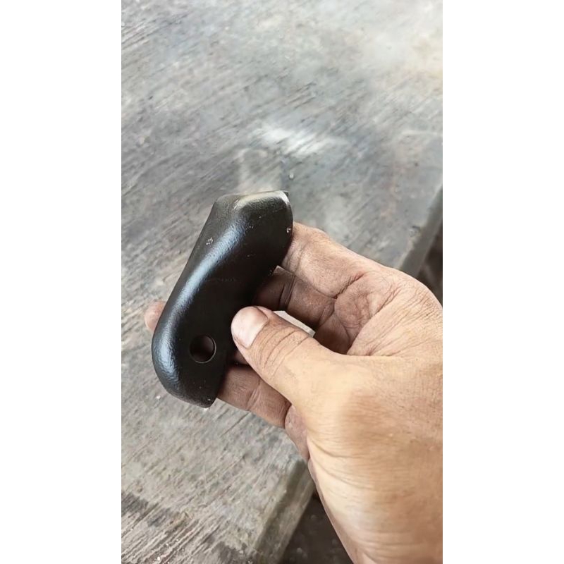 breket/gantungan katalis avanza 2015 kebawah