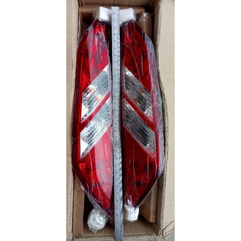 Lampu Stoplamp Pilar Minibus Izuzu Elf L300