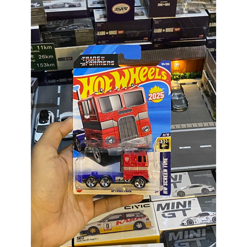 HotWheels Optimus Prime