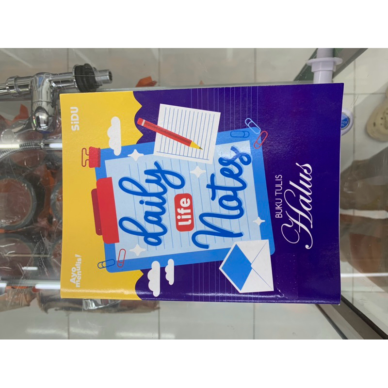 

Buku Tulis Halus Sidu 38 Lembar ( Satuan ) / Buku Tulis Tegak Sambung 3 Garis