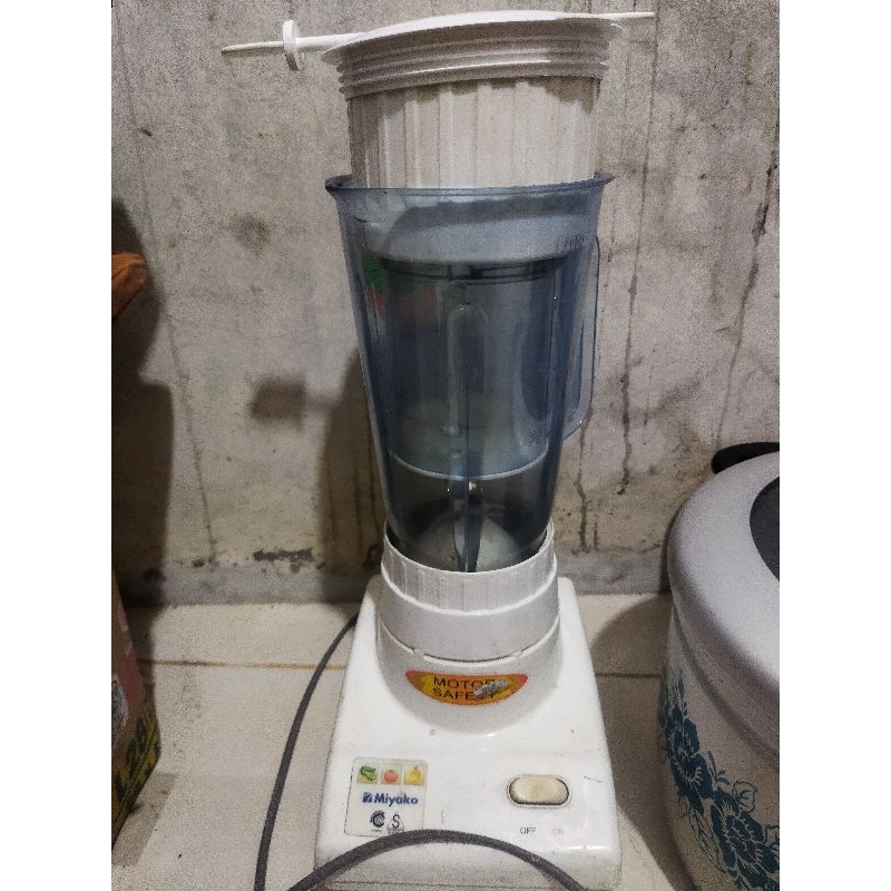 Preloved Blender Miyako Full Set