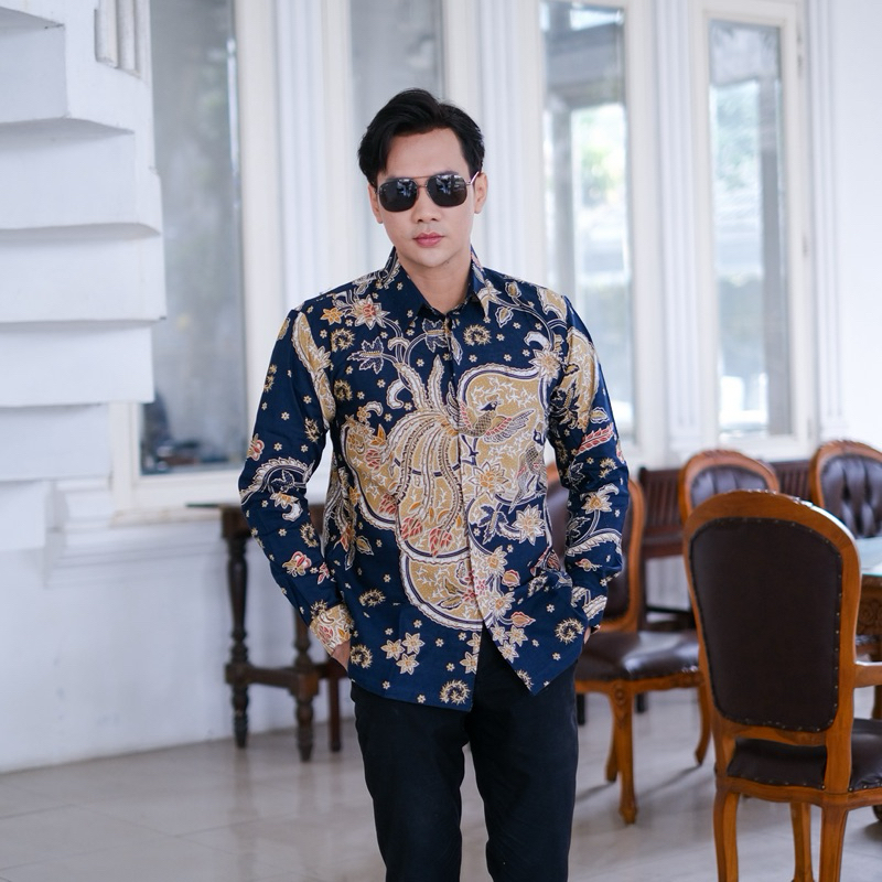 Kemeja Batik Pria Warna Biru Navy Dongker