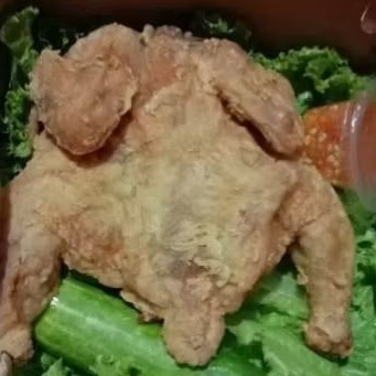 

ayam geprek 1 ekor + sambal