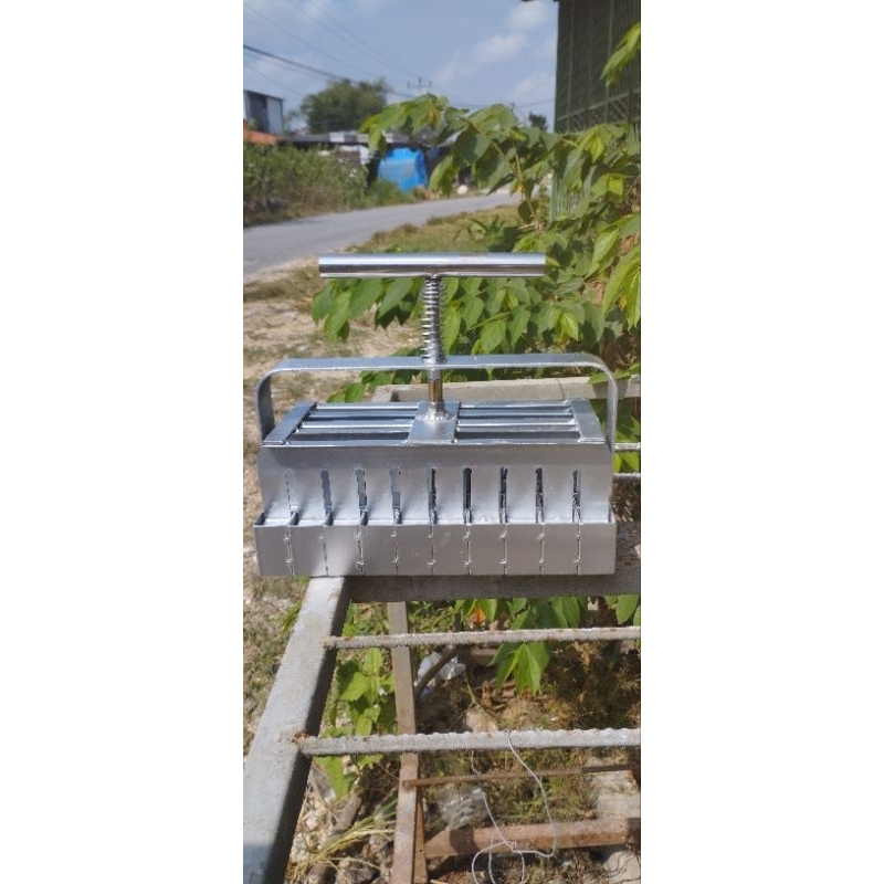 Soil block cetak semai