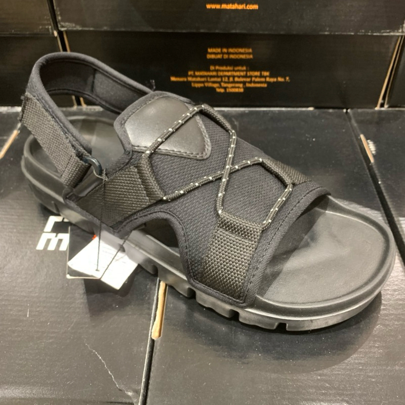 Sandal gunung Nevada produk original Matahari Dept Store