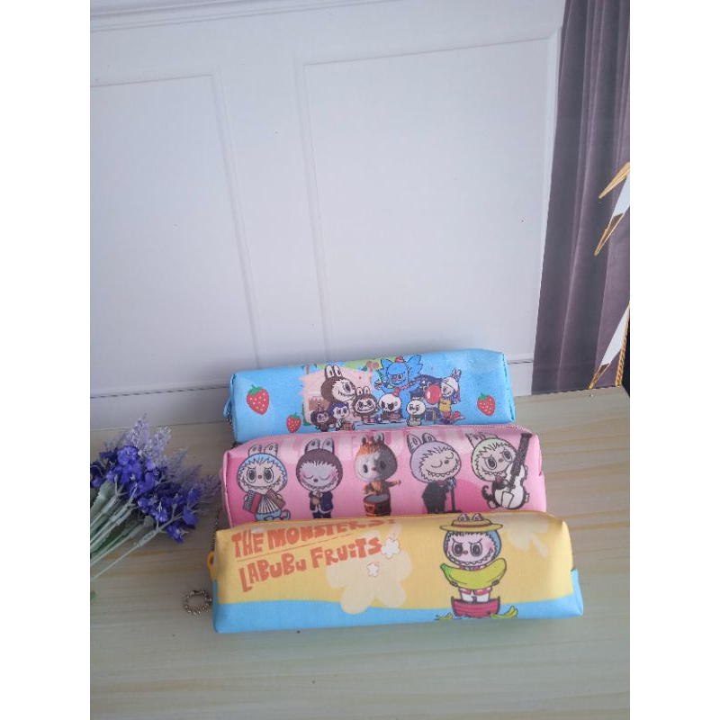 

Tempat pensil Labubu