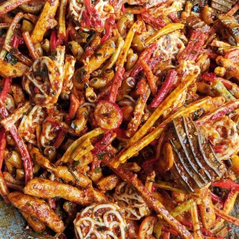 

Kerupuk Seblak Mix Kering Pedas