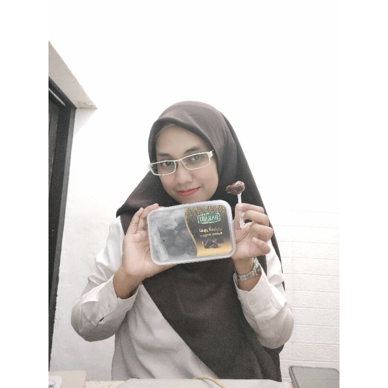 

KURMA ANGGUR BLACK DIAMOND 550 GRAM