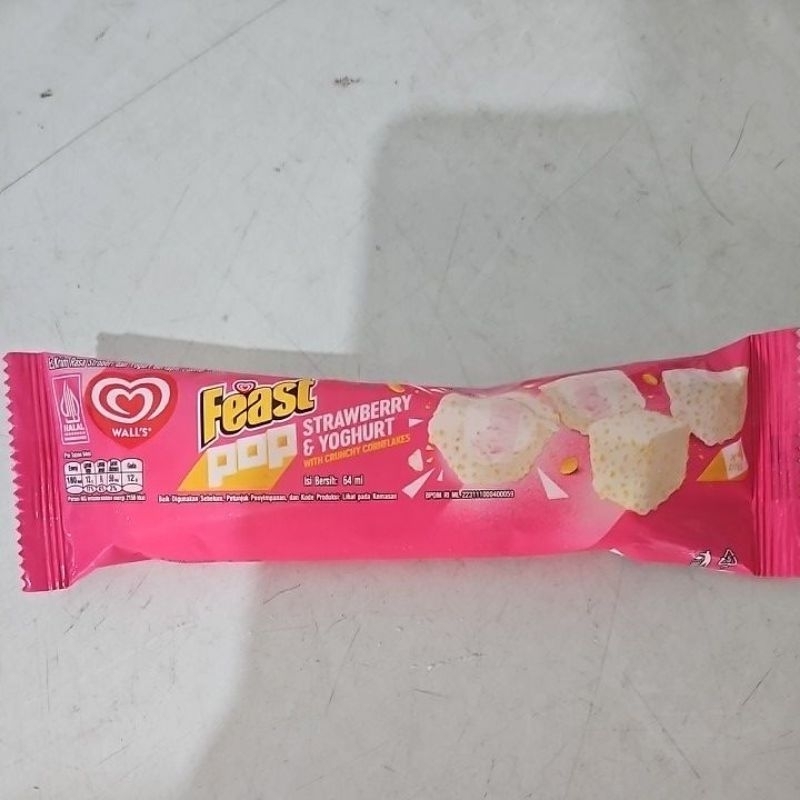 

Feast pop strawberry & yoghurt