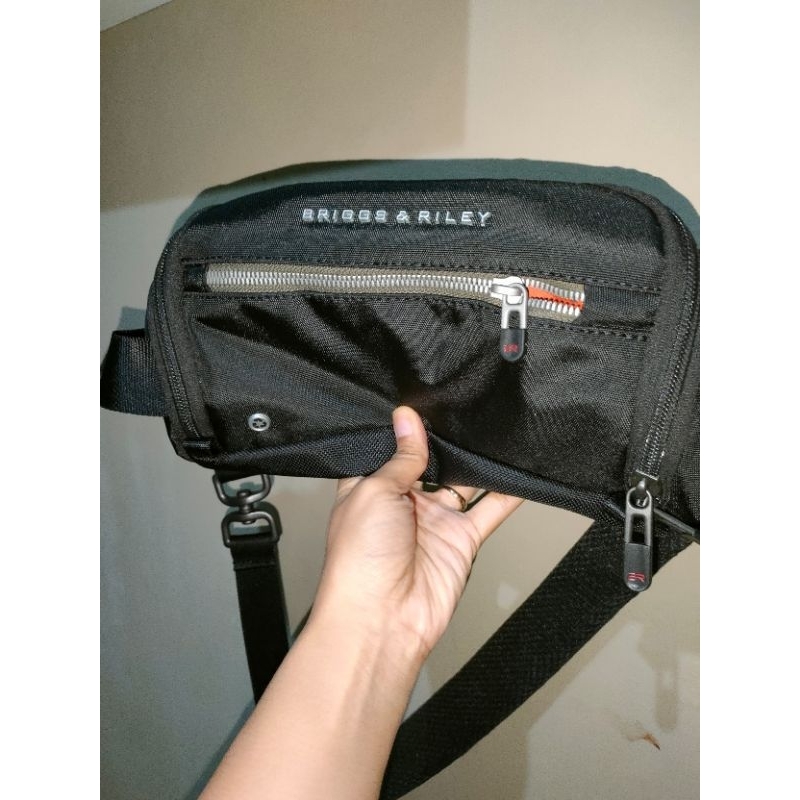 Tas Slempang Pria Briggs & Riley