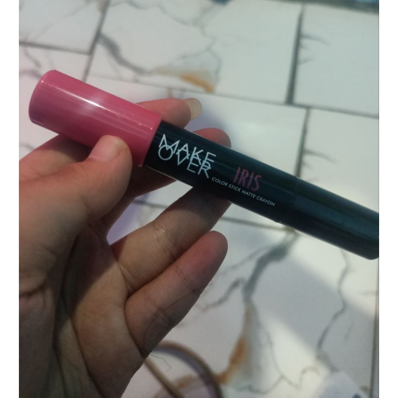 MAKE OVER CRAYON 102 RIJEK ( TANPA DUS)