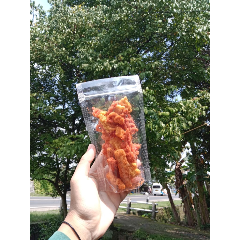 

kerupuk pedas balado