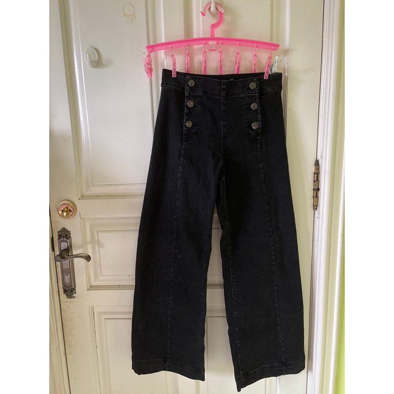 kulot jeans hitam stradivarius preloved