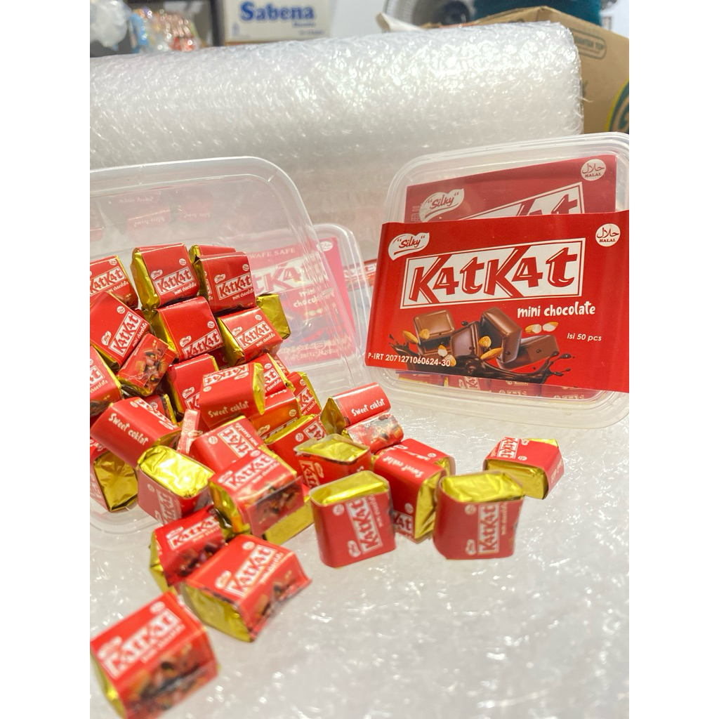 

KAT KAT PERMEN COKELAT(isi50/boks)