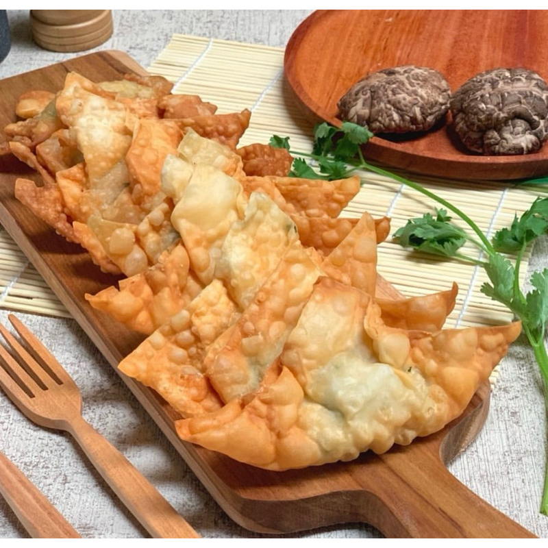

Pangsit wonton frozen isi 25pcs FREE chili oil